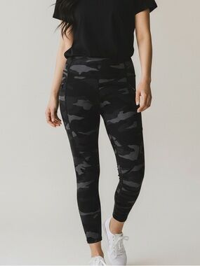 Athleta Black & Gray Camo High-Rise Leggings